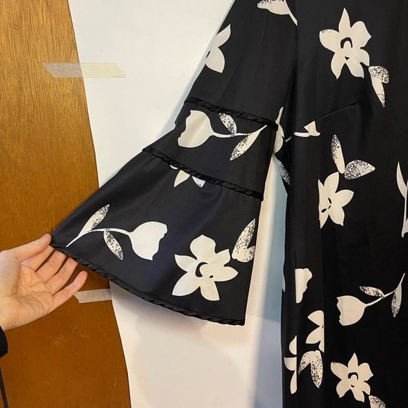 Vessos Black and White Floral Sundress Dress Size Medium - Picture 6 of 9
